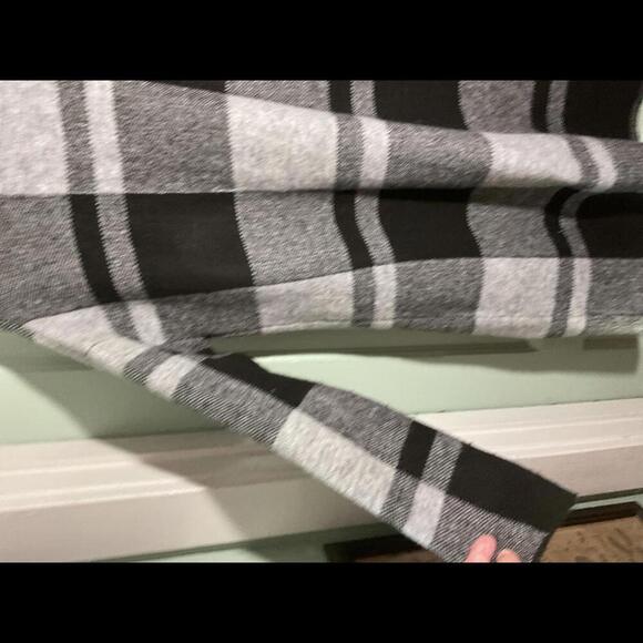 Open Black and Gray Buffalo Check Open Cardigan Sweater Jacket Medium - Picture 9 of 9